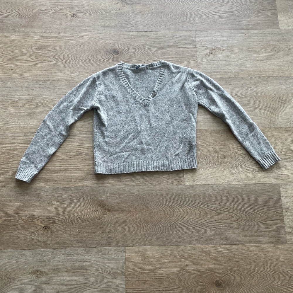 Gray Brandy Melville V neck